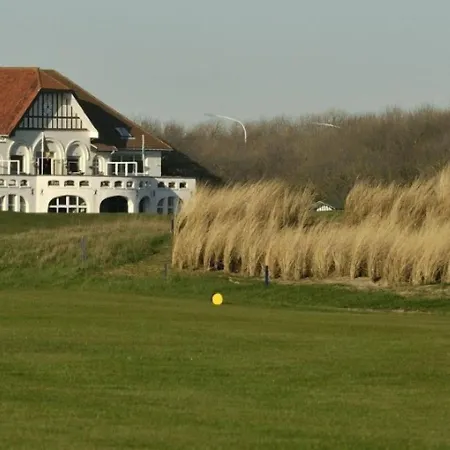 Seaside Escape W Balcony *
